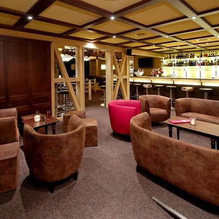 Hotel Walliserkanne Грахен Экстерьер фото