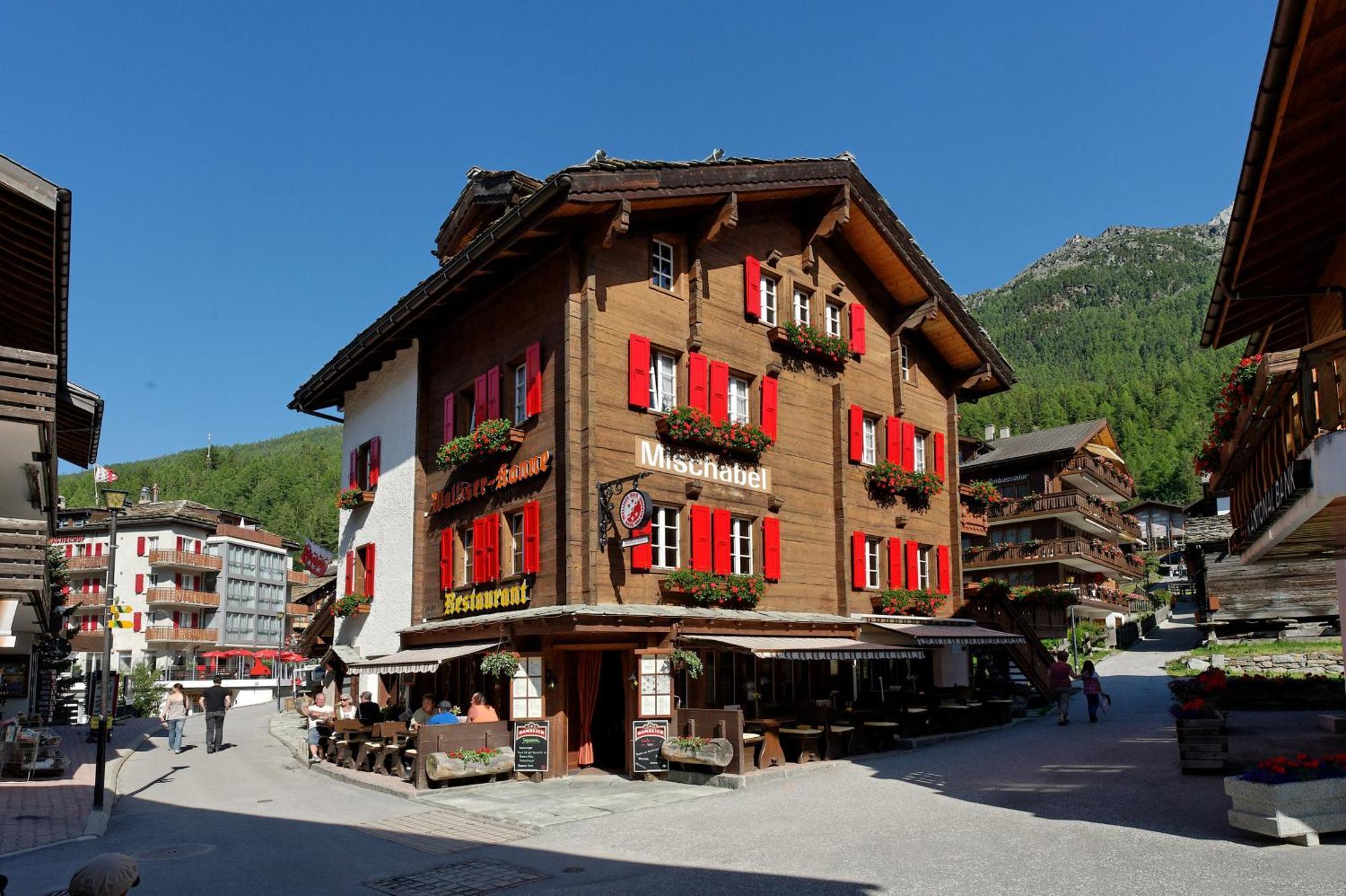 Hotel Walliserkanne Грахен Экстерьер фото