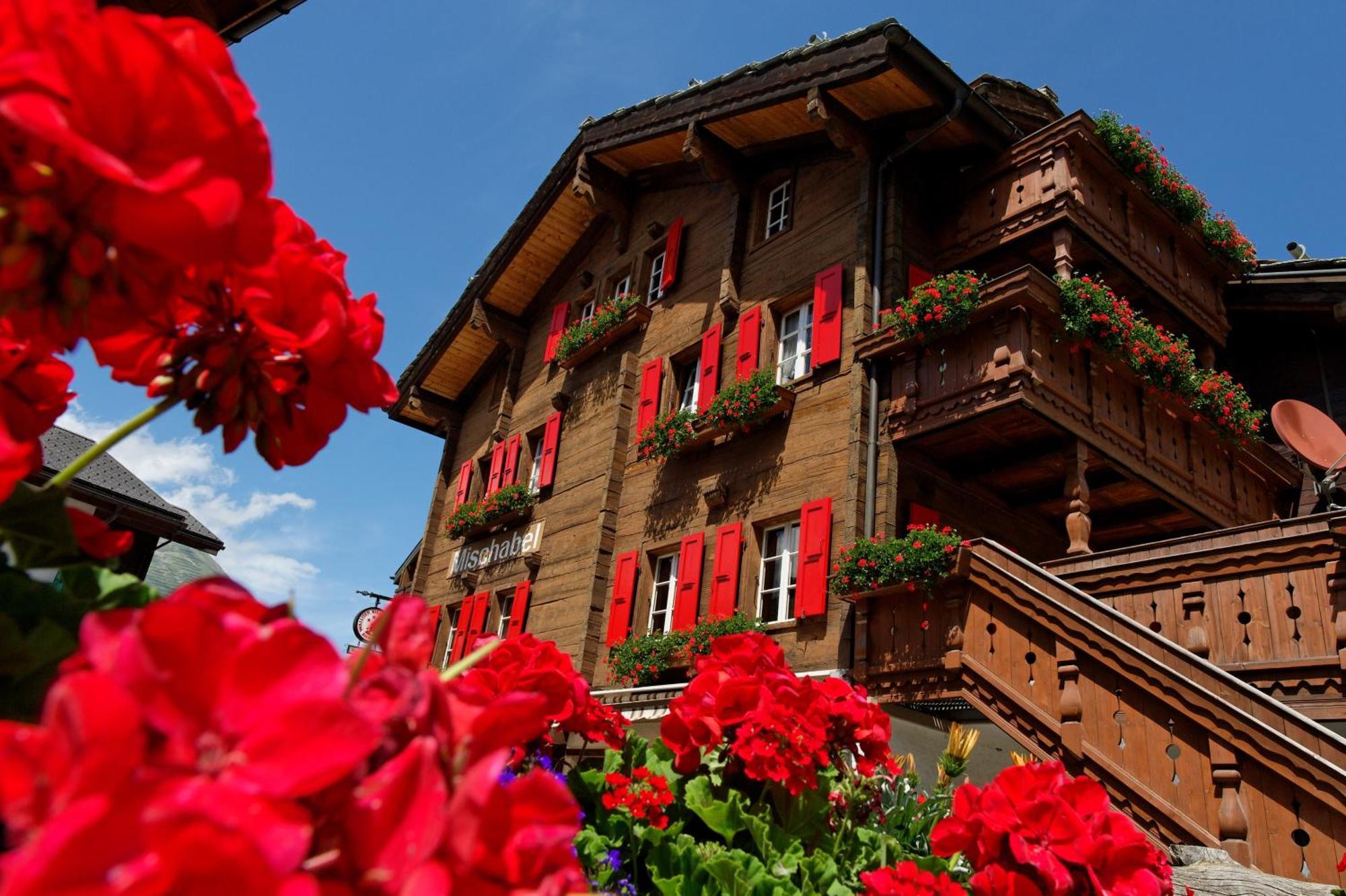 Hotel Walliserkanne Грахен Экстерьер фото