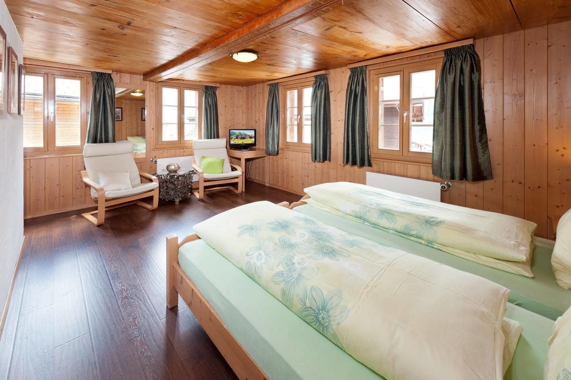 Hotel Walliserkanne Грахен Экстерьер фото